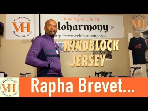 Video: Apžvalga iš pirmo žvilgsnio: Rapha Brevet Flyweight striukė