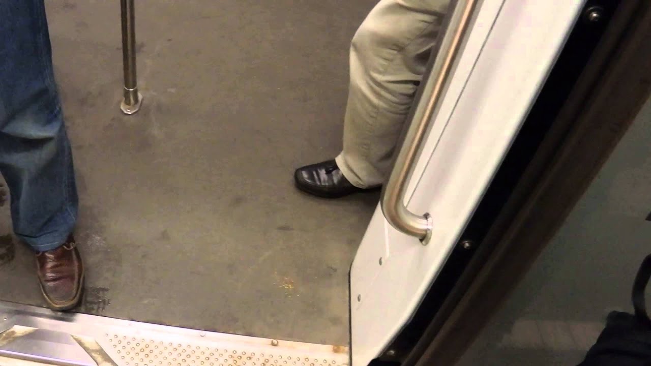 Going into RET SG3 5636 @ Subway Station Beurs