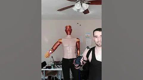 Gesture control using an exoskeleton on my humanoid robot - Probando exoesqueleto con mi Robot #br3d