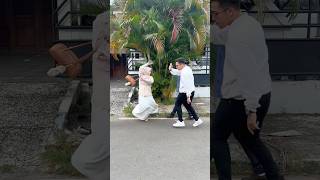 Terbang aja kak terbang, terbang juga enak.