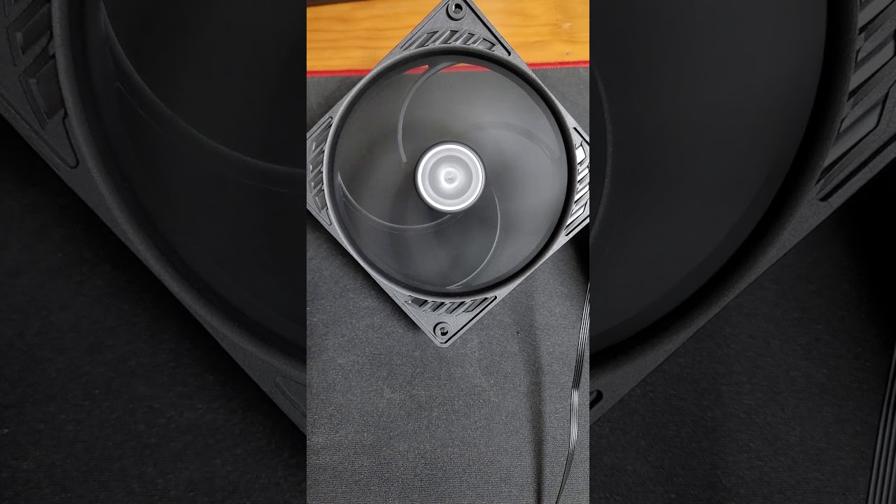 ARCTIC P12 PWM PST Cooler