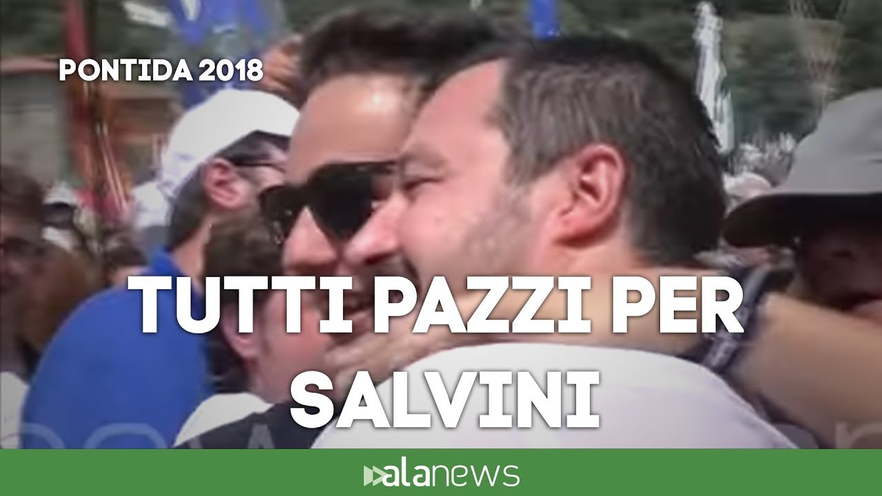 Pontida pazza per Salvini: baci, abbracci, pianti, birre e... quadri