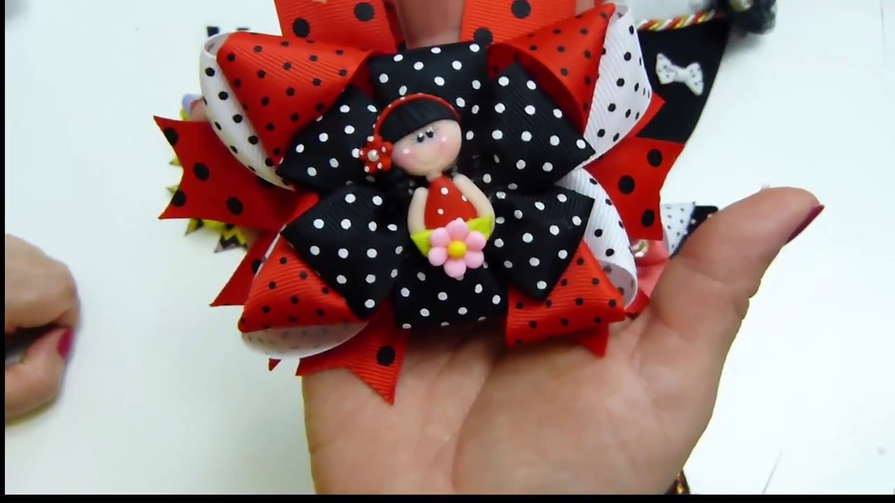 Lindos diseños de Moños Dobles  de Listón en un solo paso