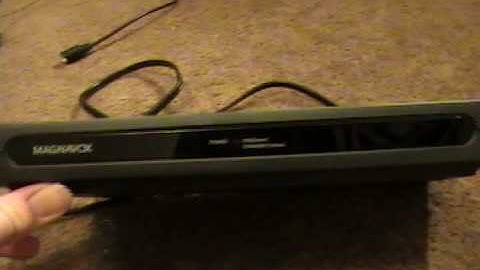 How to Hook Up  A DTV Conversion Box