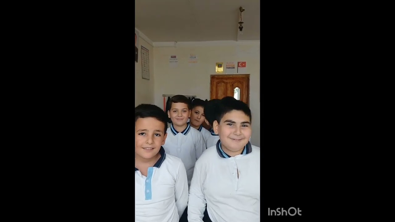 İbtidai sinif müəllimi Əliyeva Həmidənin 4b sinifində riyaziyyat dərsindən maraqli oyun.