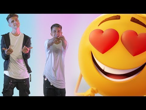 Adexe y Nau - Emoji (La Película) (Videoclip Oficial)