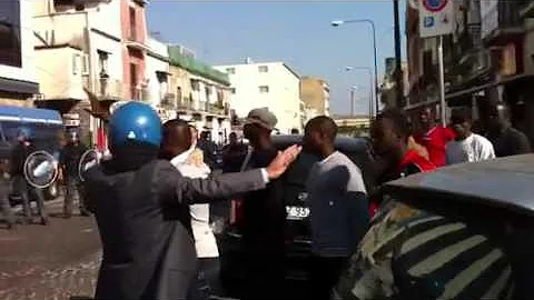 Come ritirare permesso di soggiorno Napoli?