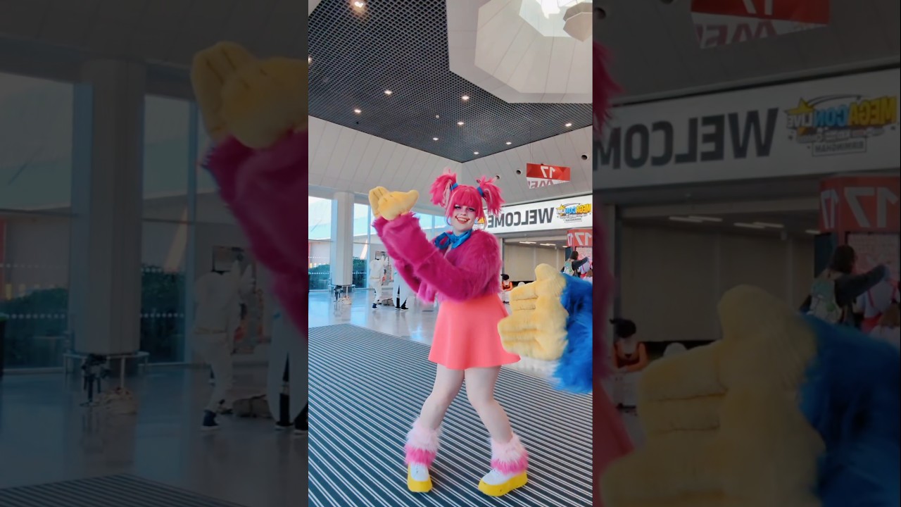 I wanna bring back kissy missyy @sol.cosplays #poppyplaytime #cosplay #kissymissy #huggywuggy