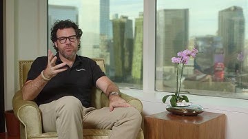 The Trick to Getting a Great Headshot with Peter Hurley