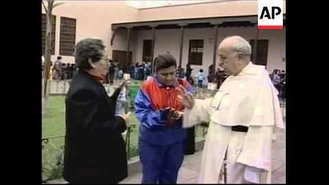 Peruvians celebrate national Saint