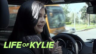 Kylie Jenner Reflects on Therapy Session | Life of Kylie | E!