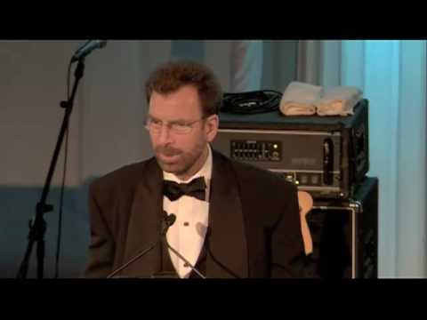 Video: Edgar Bronfman Jr Nettowaarde: Wiki, Getrouwd, Familie, Bruiloft, Salaris, Broers en zussen