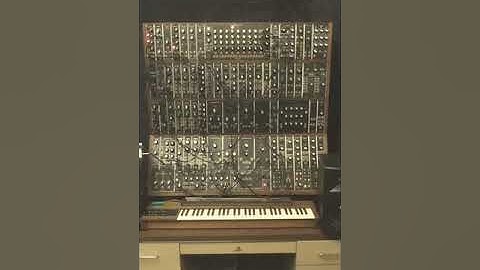 Moog modular synthesizer Evolving patch 4