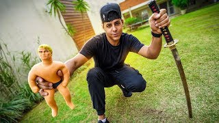 MINHA KATANA VS BONECO INDESTRUTÍVEL