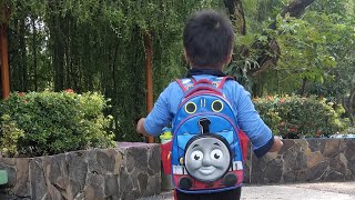 Wah Sepatu Di Tinggal Di Taman Bermain Kelucuan Anak Paut Anak Hebat Indonesia