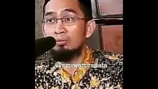 Begini lah akibat dari shaf sholat yg tak rapat