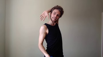 1 Ball Juggling Challenge : Day 3 -  Body Throws