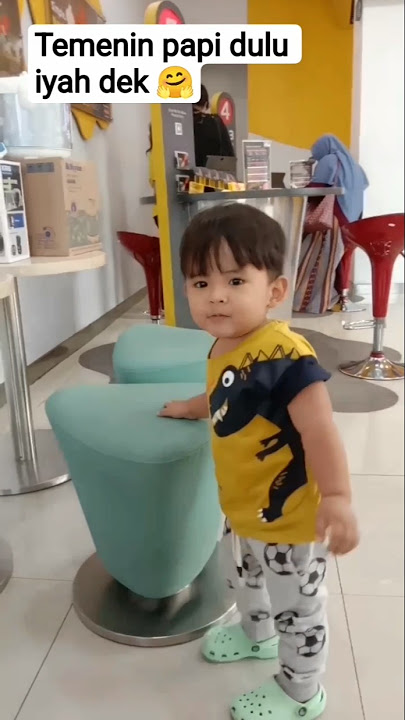 #masyallahtabarakallah anak mama lagi jalan² 😍 #shots #toddler #anakpintar #bayisholeh #lucu