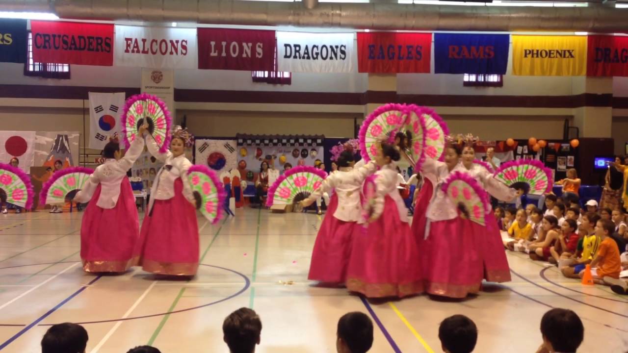 Korean Fan Dance