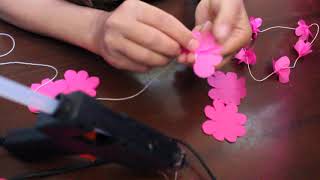 Цветочные гирлянды из бумаги тишью ( Floral garlands of paper silently ) Цветочные гирлянды из бумаги тишью ( Floral garlands of paper silently )
