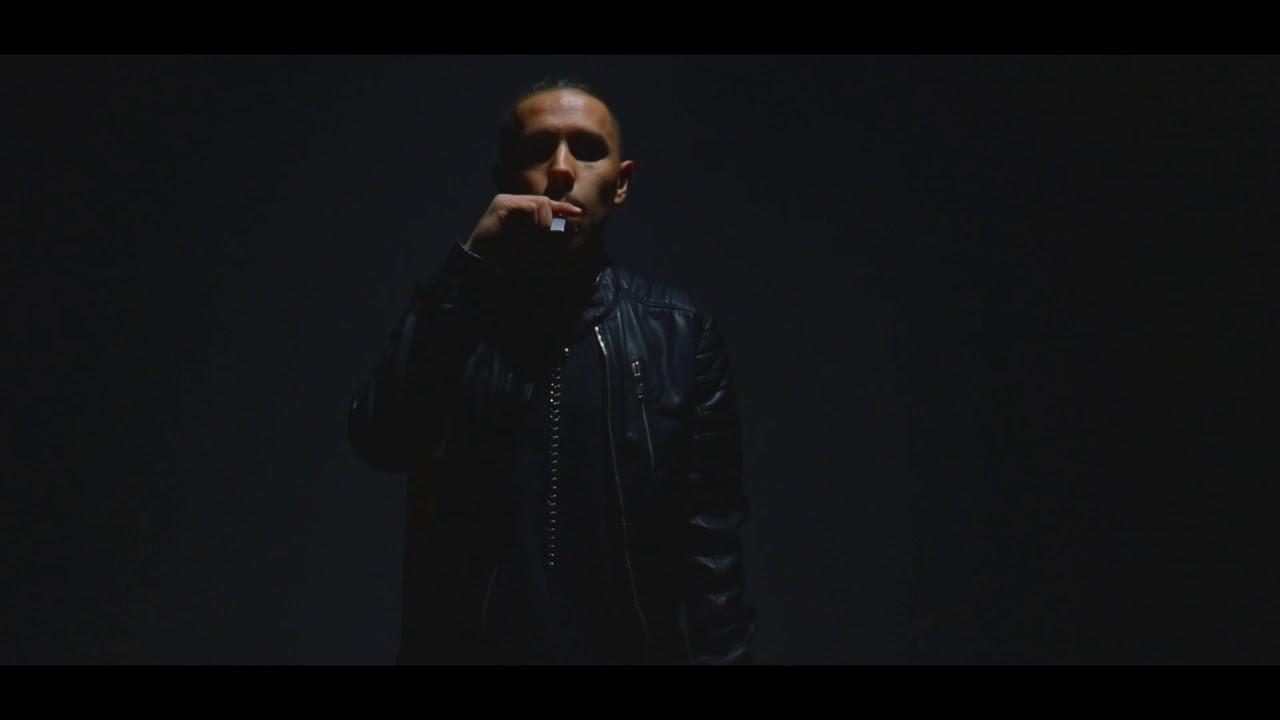 YouTube에서 Reslo & Valdex "Trapped" (Official music video) 보기 YouTube에서 Reslo & Valdex "Trapped" (Official music video) 보기
