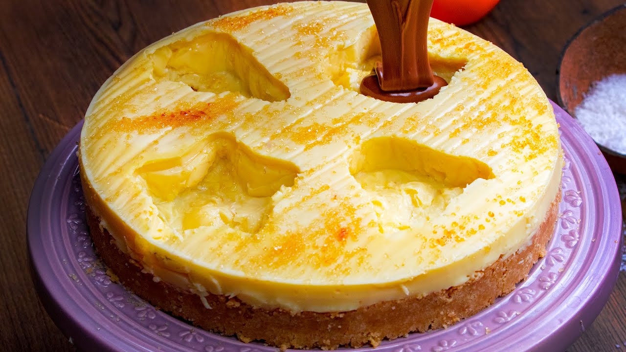 Dwukolorowy sernik - wyjątkowy deser dla całej rodziny | Smaczny.TV