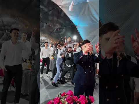 🤩 Чем заменить бросание букета и бутоньерки? ✅Сохраняй идеи для своей свадьбы