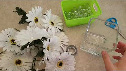 DIY| Dollar store flower vase