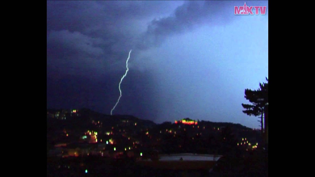 Natura Dezlantuita La Brasov Furtuna Tunete Si Fulgere 10 06 2013