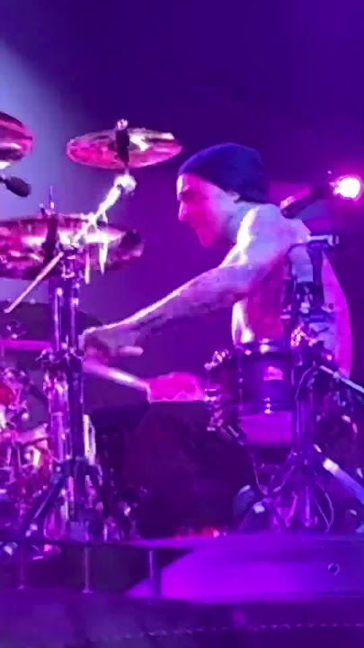 Travis Barker drumming suspended stage blink-182 concert Las Vegas T-Mobile arena 7/3/24