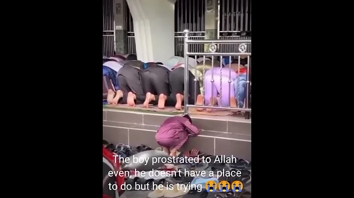 The boy prostrated to Allah even, he doesn't have a place to do but he is trying #prostration #allah - DayDayNews