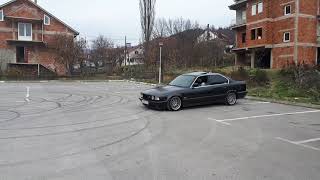 BMW E34 520i