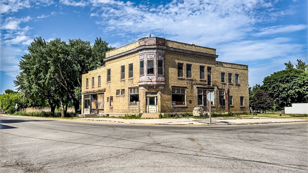 DRIVING AROUND WISCONSIN what you find Hidden Hamlets &