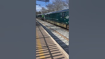 GWR class 800 passing Reading West 800313 11/4/23 #shorts