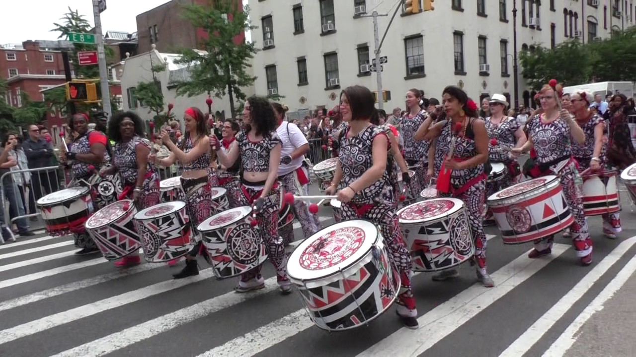 Dance Parade~2017~NYC~Batala Dancers Spice It Up~NYCParadelife - YouTube
