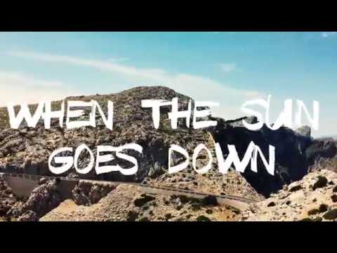 Moore & Navaro - When The Sun Goes Down (Lyrics Video)