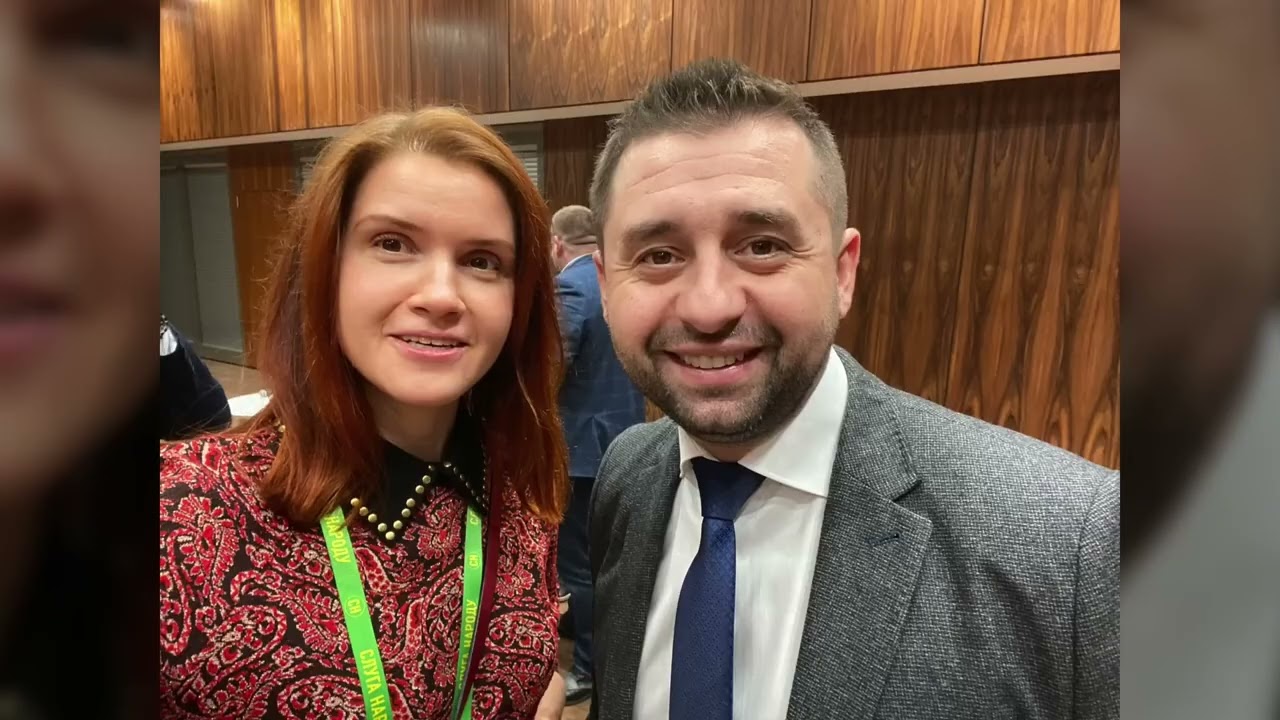 Безуглая марьяна владимировна в купальнике