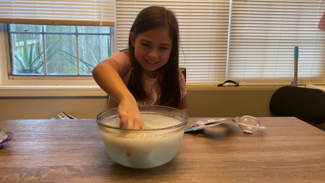 Bath-Bomb Surprise - YouTube
