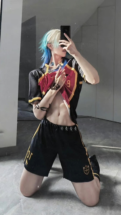 Jj kaiser is back😋 cr: @岑青青青 #cosplay #bluelock #kaiser #hyuxiecos #anime #michaelkaiser