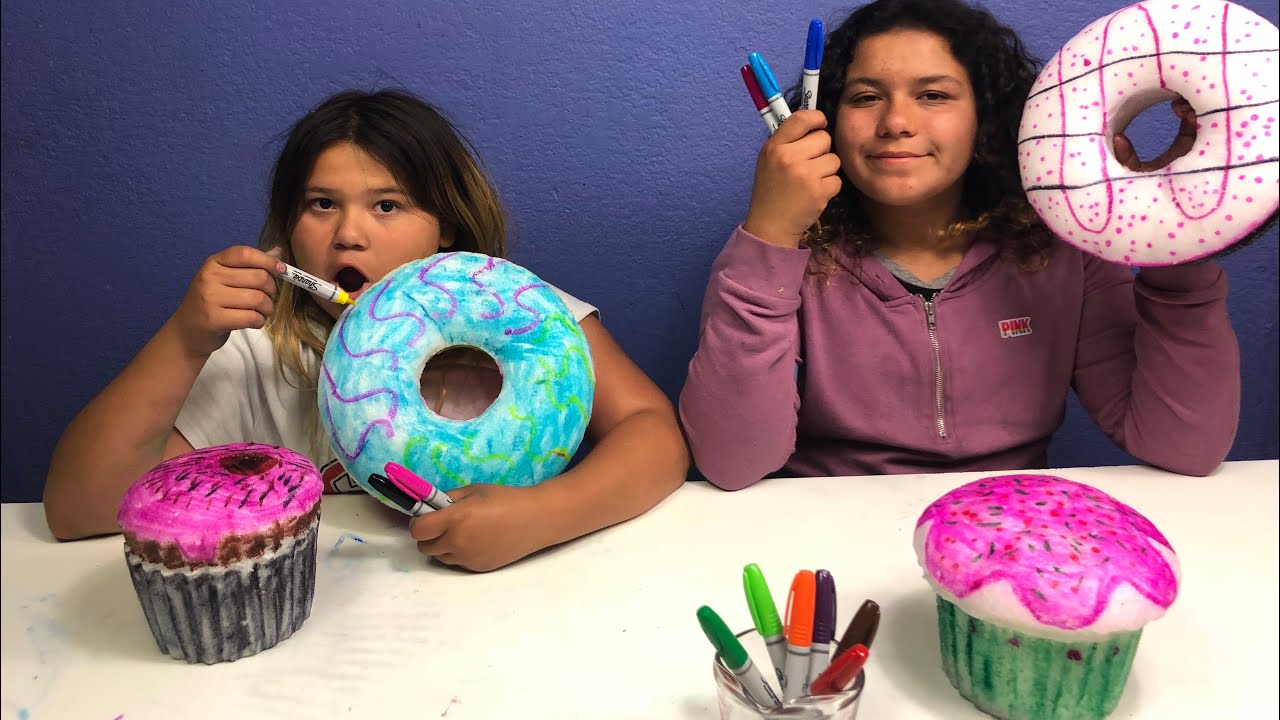 GIANT 3 MARKER SQUISHY CHALLENGE!!! 3 MARKER CHALLENGE WITH GIANT