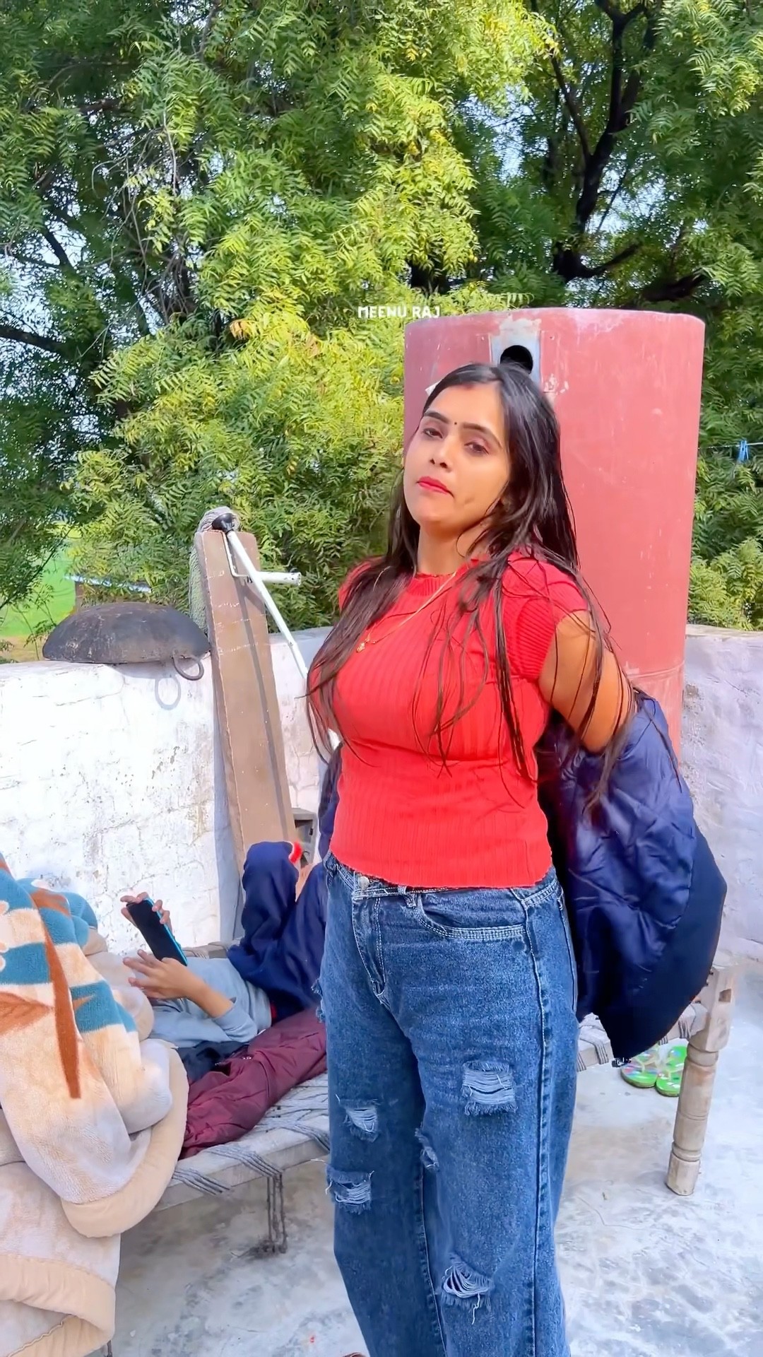 ये वाला कंबल लाई थी आगरा से #meenu #trending #trendingshorts #ytshorts