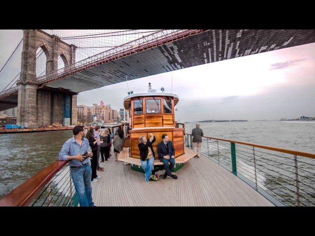 A few shots of Classic Harbor Line's "Manhattan II" using the OSMO, Phantom 3 and Mavic