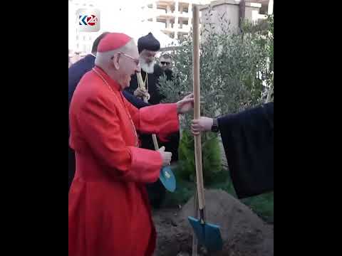 سەرۆک وەزیران مەسرور بارزانی نەمامێک لە کەنیسە نوێیەکەی عەنکاوە دەچێنێت