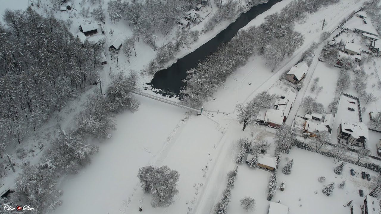 SIGHETU CA-N POVESTI  -  Claudiu Simion