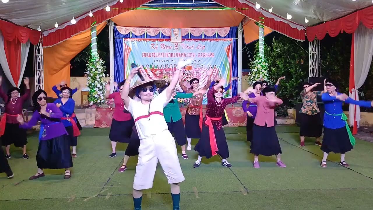 VÀO ĐỜI – CLB dân vũ xóm 2 xã Xuân Châu