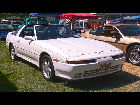 Video Gamer's Dream Car Plays Old Tapes