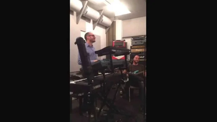 A rarely seen jazz keyboard drum patch solo by Kne...