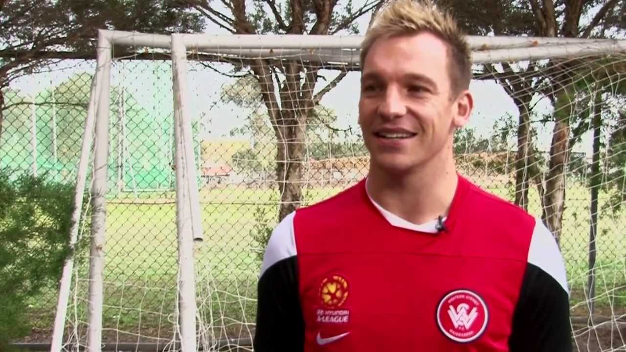 Brendon Santalab signs for Western Sydney Wanderers