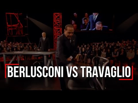Berlusconi pulisce la sedia di Travaglio