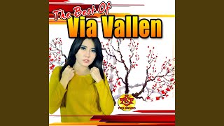 Смотреть клип Bandara Juanda